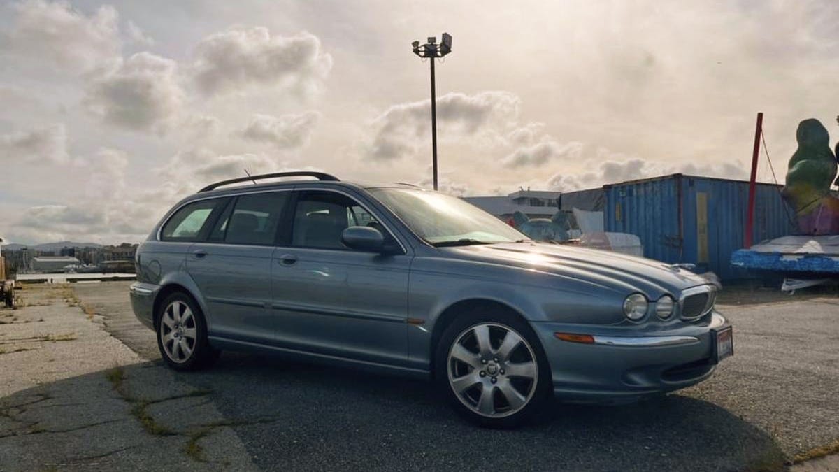 Read more about the article At $4,200, Is This 2006 Jaguar X-Type Sportwagon The Cat’s Pajamas?