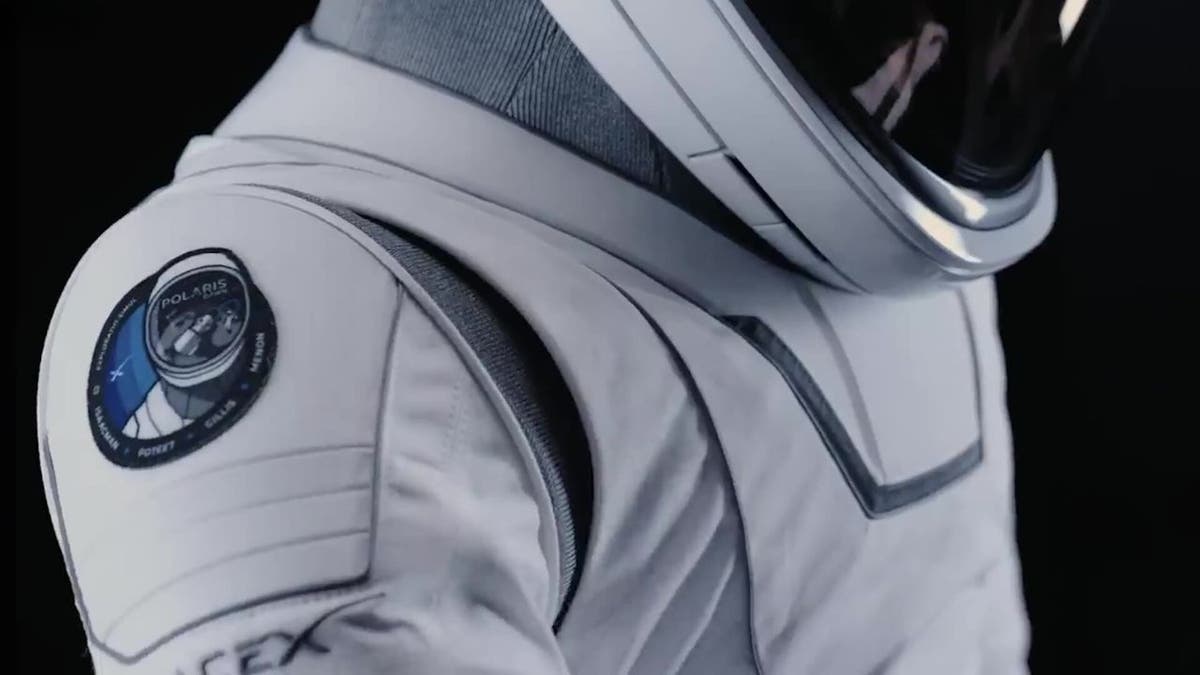 SpaceX Suit 6