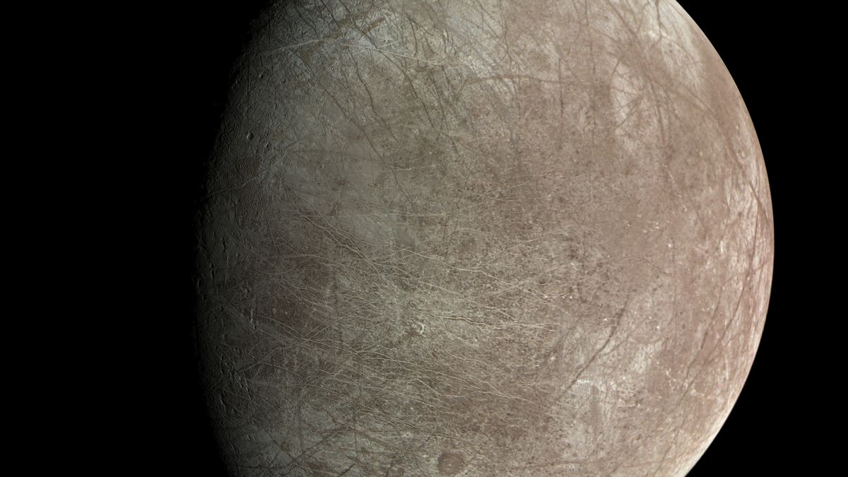 Read more about the article NASA’s Juno probe captured fascinating high-resolution images of Jupiter’s icy moon Europa