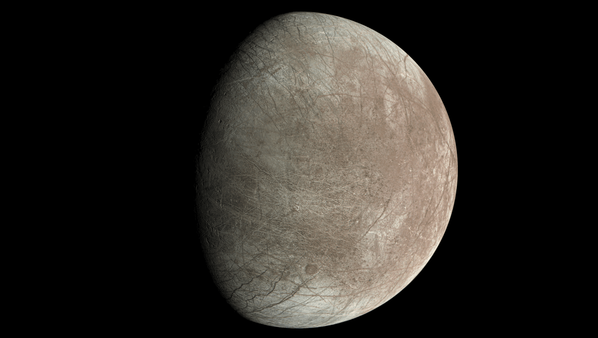 Read more about the article NASA’s flyby of Europa suggests “something” is stirring beneath the ice