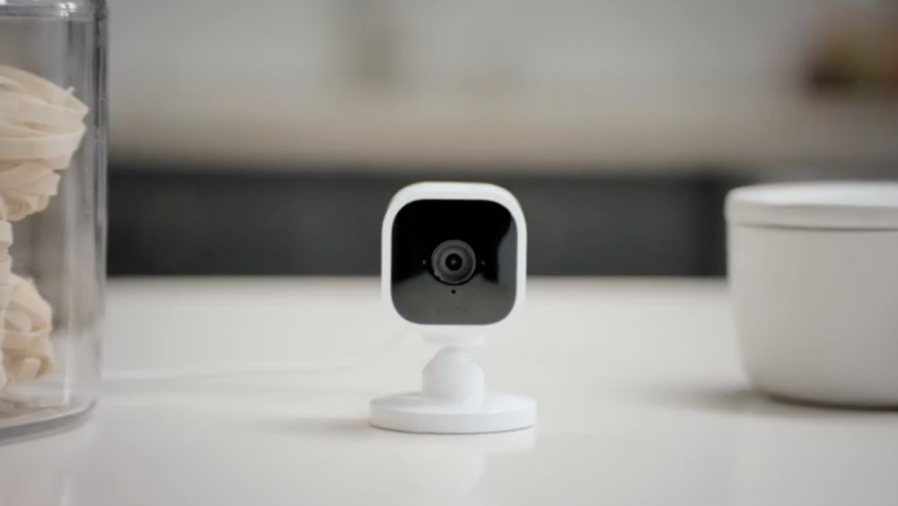 You are currently viewing Amazon’s latest security camera deal gets you the best-selling HD camera for under $20