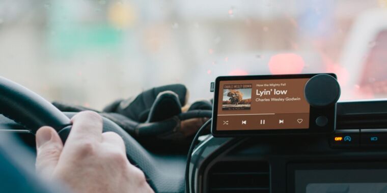 Read more about the article ‘Unacceptable’: Spotify blocks Car Thing devices in December without refund