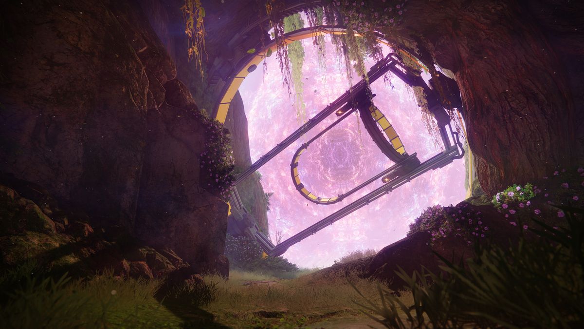 Machine in The Traveler in Destiny 2: The Final Shape