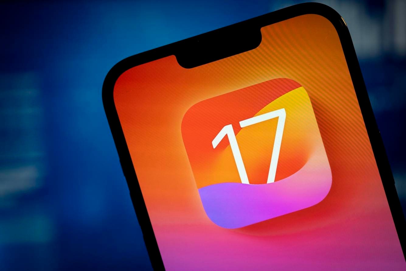 Read more about the article Apple iOS 17.5 Major iPhone Software Release: Should You Upgrade?