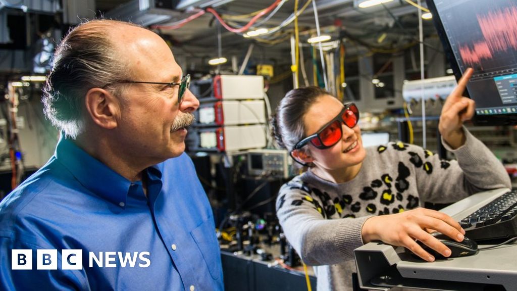 Read more about the article How quantum physics could ‘revolutionize everything’ – BBC News