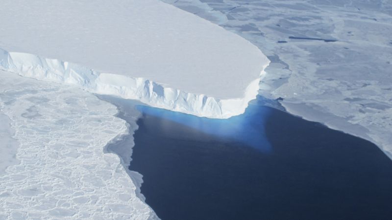 You are currently viewing Ocean water rushes kilometers under ‘doomsday glacier’ with potentially dire impact on sea-level rise |  CNN