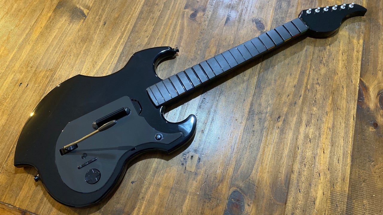 Read more about the article PDP Riffmaster Wireless Guitar Controller Review – IGN