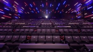 Read more about the article Shaking Seats and Intruding Fog: How 4DX Creates a Niche for Movies