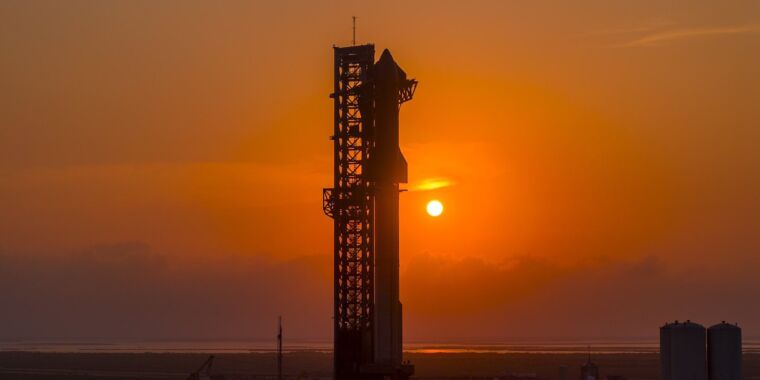 You are currently viewing SpaceX video teases potential Starship booster “catch” on next flight