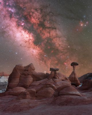 The Milky Way photographed over a hoodoo in Kanab, Utah, USA