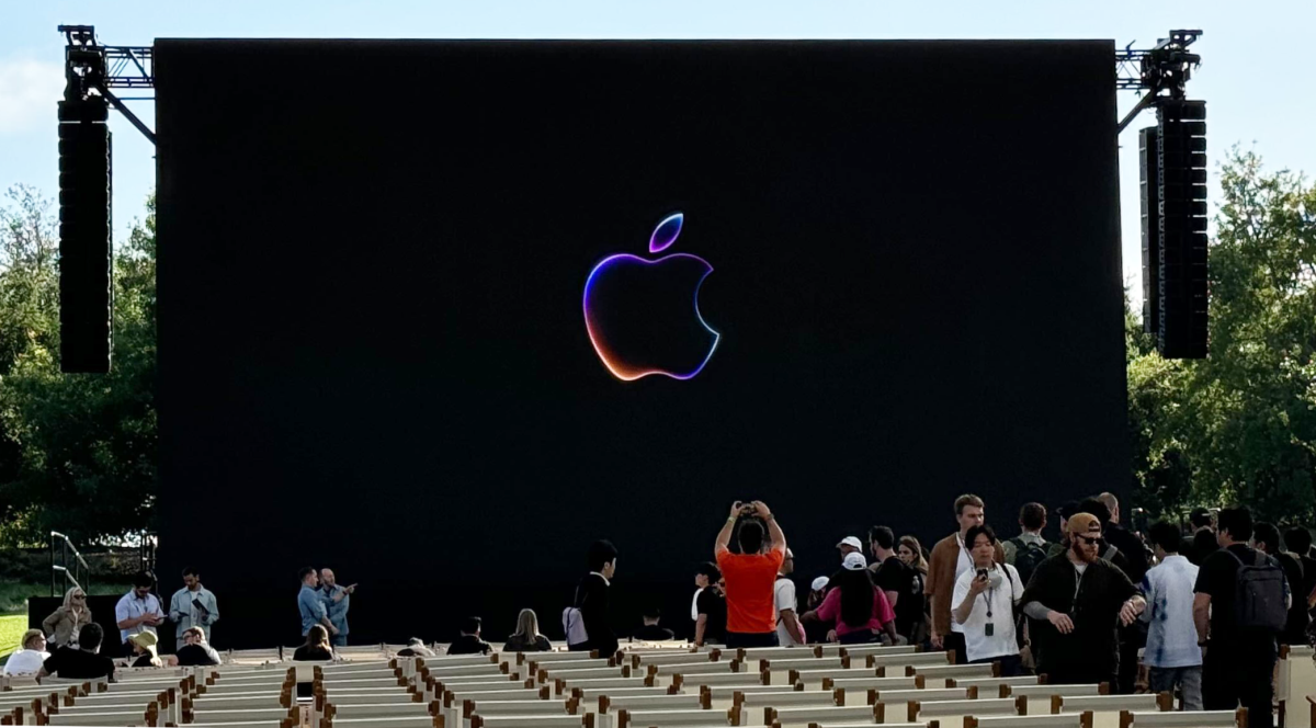 Read more about the article WWDC 2024 live updates: Apple’s iOS 18 keynote, AI, iPadOS, Mac software and more