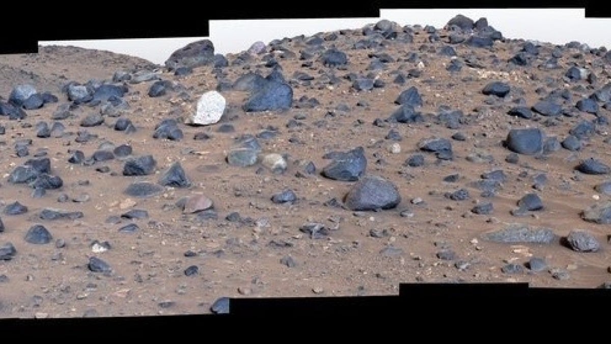 You are currently viewing NASA’s Mars rover discovers a mysterious rock on Mars unlike any other