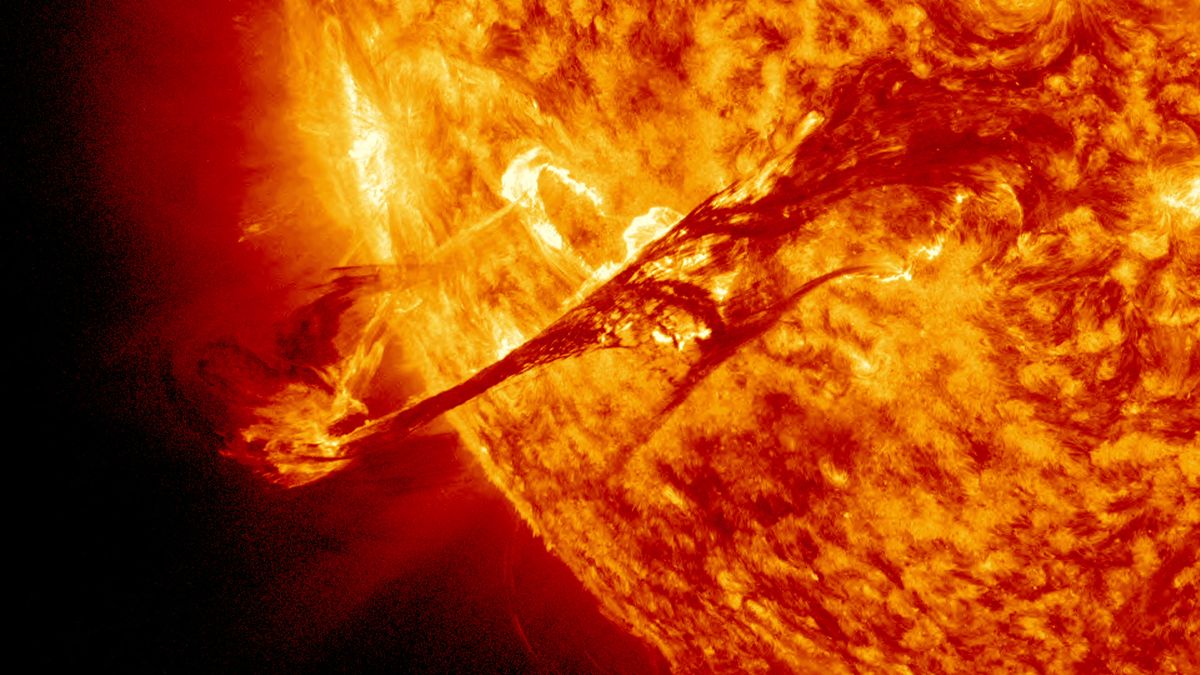 Read more about the article Space weather forecasting needs an upgrade to protect future Artemis astronauts