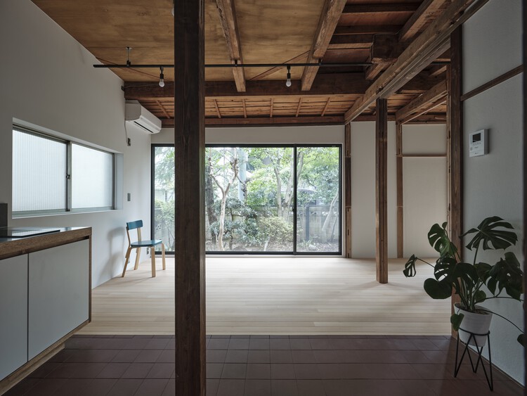 Renovation of a house in Shirokanedai / ROOVICE - Image 9 of 28