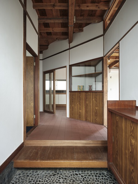 Renovation of a house in Shirokanedai / ROOVICE - Image 3 of 28