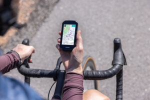 Read more about the article The Garmin Edge 1050 has Waze-like reporting, training, but less battery