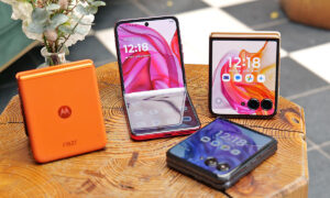 Read more about the article Motorola’s 2024 Razr and Razr+ may be the year’s most stylish and affordable foldables