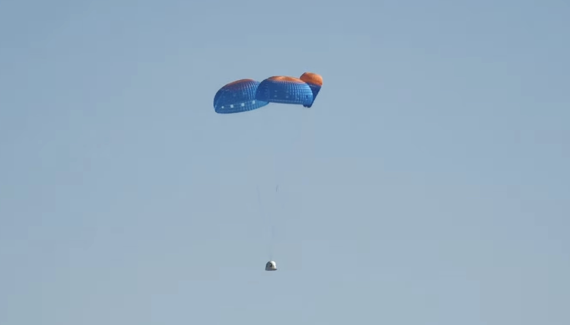 Read more about the article Blue Origin is investigating the problem with the New Shepard parachute