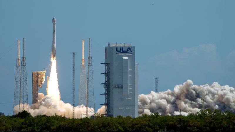 Read more about the article Boeing Starliner team discovers new helium leaks en route to space station |  CNN