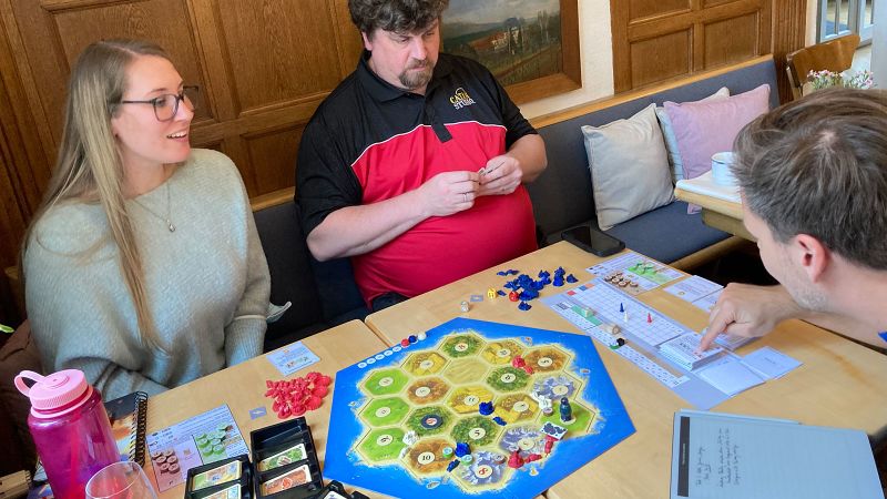 You are currently viewing How the creators of Catan: New Energies redesigned the board game to address the climate crisis |  CNN