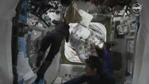 Read more about the article ISS astronauts conduct ‘spacewalk review’ after coolant leak in spacesuit