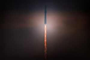 Read more about the article Investing in space: Boeing and SpaceX had an important week that showed their differences