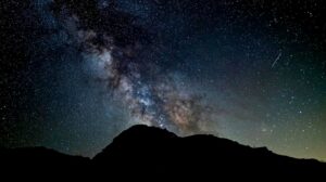 Read more about the article See the Milky Way, “Shooting Stars” and a rare stellar eclipse: the night sky in July