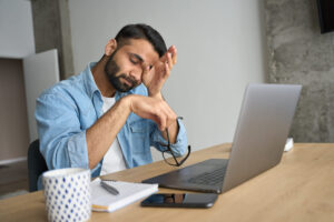 Read more about the article Staring at a screen all day at work can harm your eye health – 4 ways to reduce strain