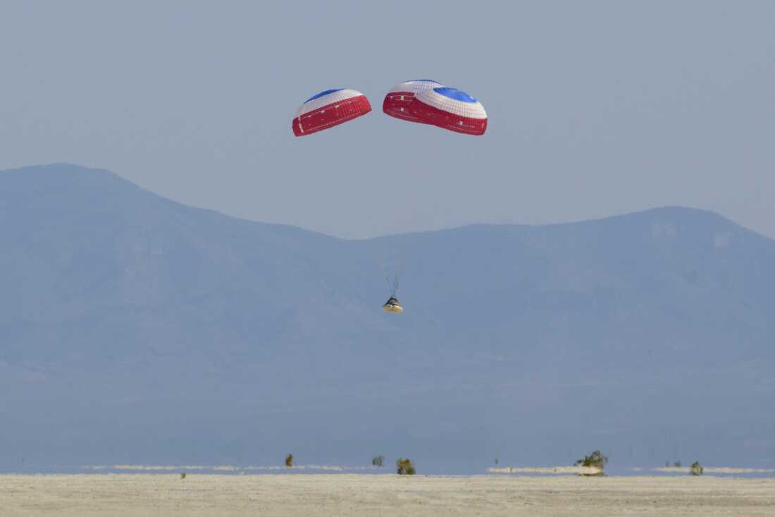 The Starliner will eventually land somewhere in the western US, just as it did during an uncrewed flight in 2022 (pictured).