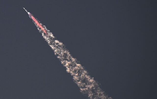 SpaceX's Starship rocket lifts off from Starbase on its second test flight in Boca Chica, Texas on November 18, 2023.