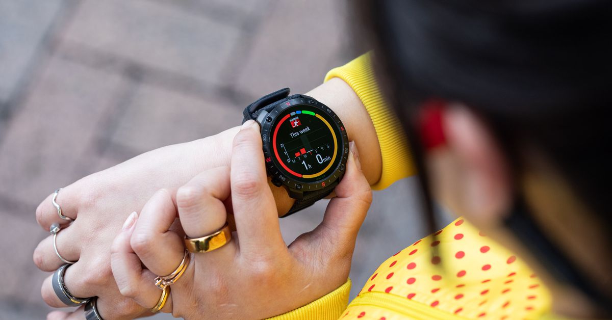 You are currently viewing The Polar Grit X2 Pro is a smart watch that feels on the go