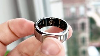 Smart ring Oura Ring Gen 3.