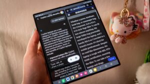 Read more about the article The Samsung Galaxy Z Fold 6 has Galaxy AI, but what exactly does it do?