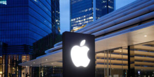 Read more about the article Apple ‘apparently underreports’ child sexual abuse, watchdogs say