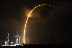 Read more about the article Falcon 9 returns to flight with Starlink launch