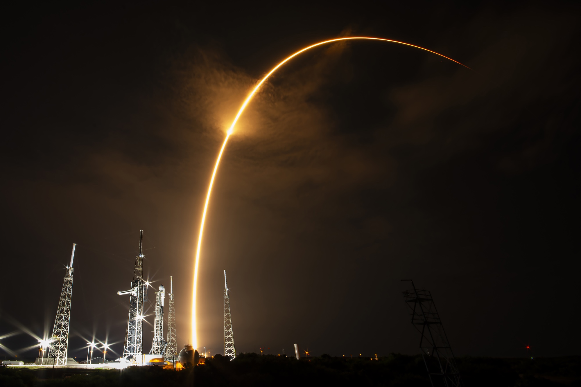 You are currently viewing Falcon 9 returns to flight with Starlink launch