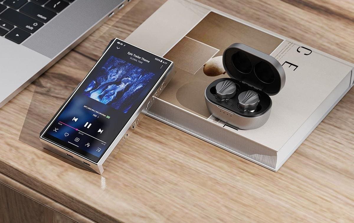 Read more about the article FiiO’s new M23 digital audio player lets you listen on the go without compromise