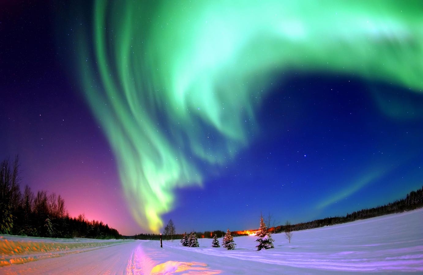 Read more about the article Northern Lights Warning: Beware of Aurora Displays, Scientists Say